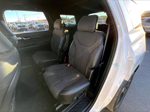 Used 2025 Hyundai Palisade Calligraphy image 28