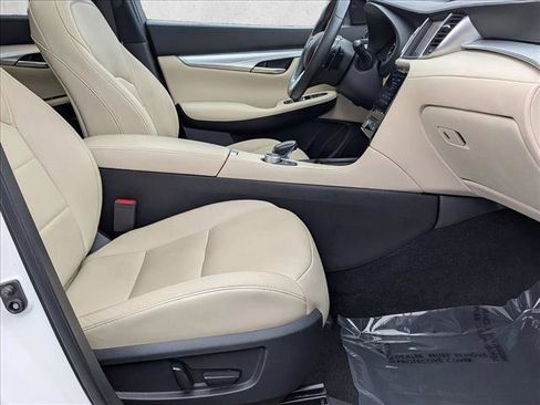 Used 2019 INFINITI QX50 Luxe w/ Navigation Package image 22