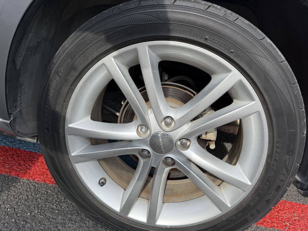 Used 2014 Dodge Avenger SE w/ Rallye Appearance Group FWD image 23