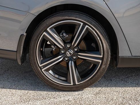 Used 2025 Honda Accord Sport image 10