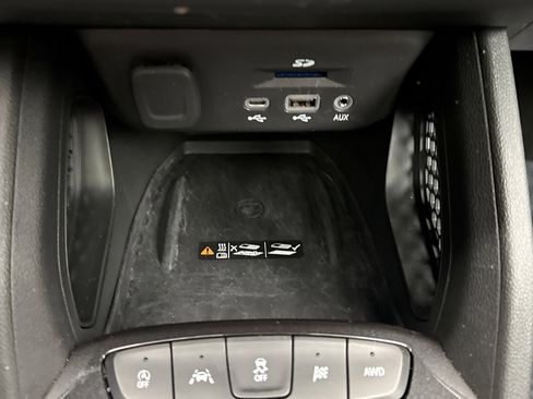 Used 2023 Chevrolet TrailBlazer RS w/ Sun and Liftgate Package AWD/4WD image 17