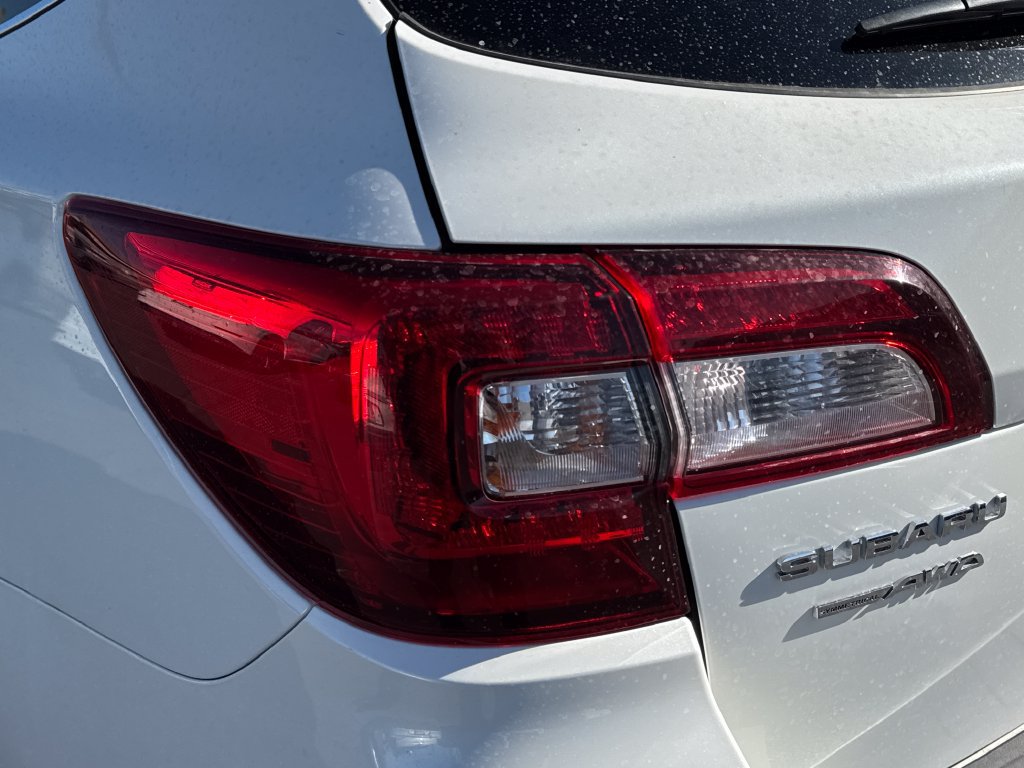Used 2019 Subaru Outback 3.6R Limited w/ Popular Package #2 AWD/4WD image 17