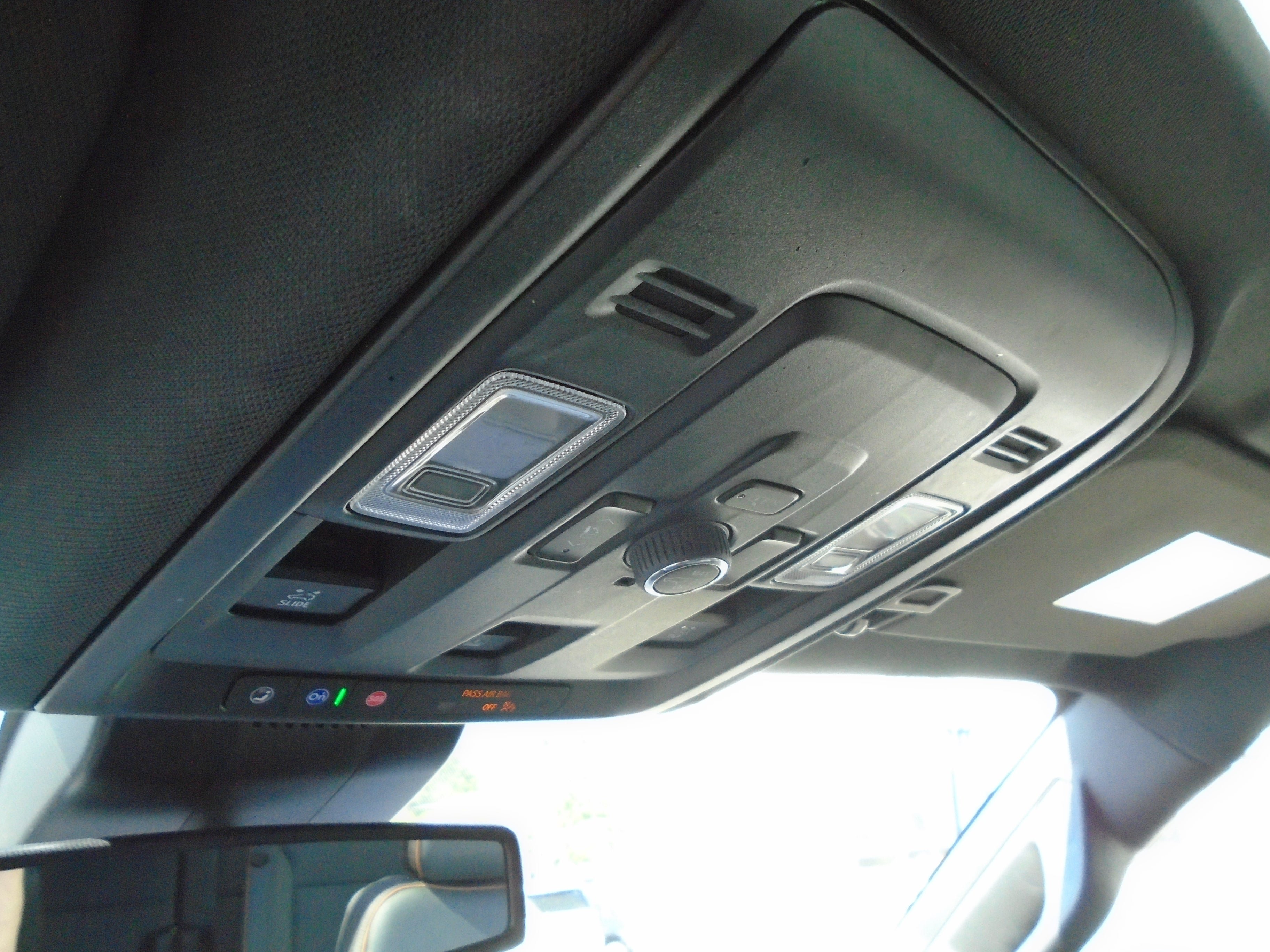 Used 2025 GMC Yukon AT4 AWD/4WD image 83