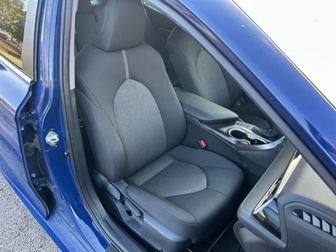 Used 2023 Toyota Camry LE image 15