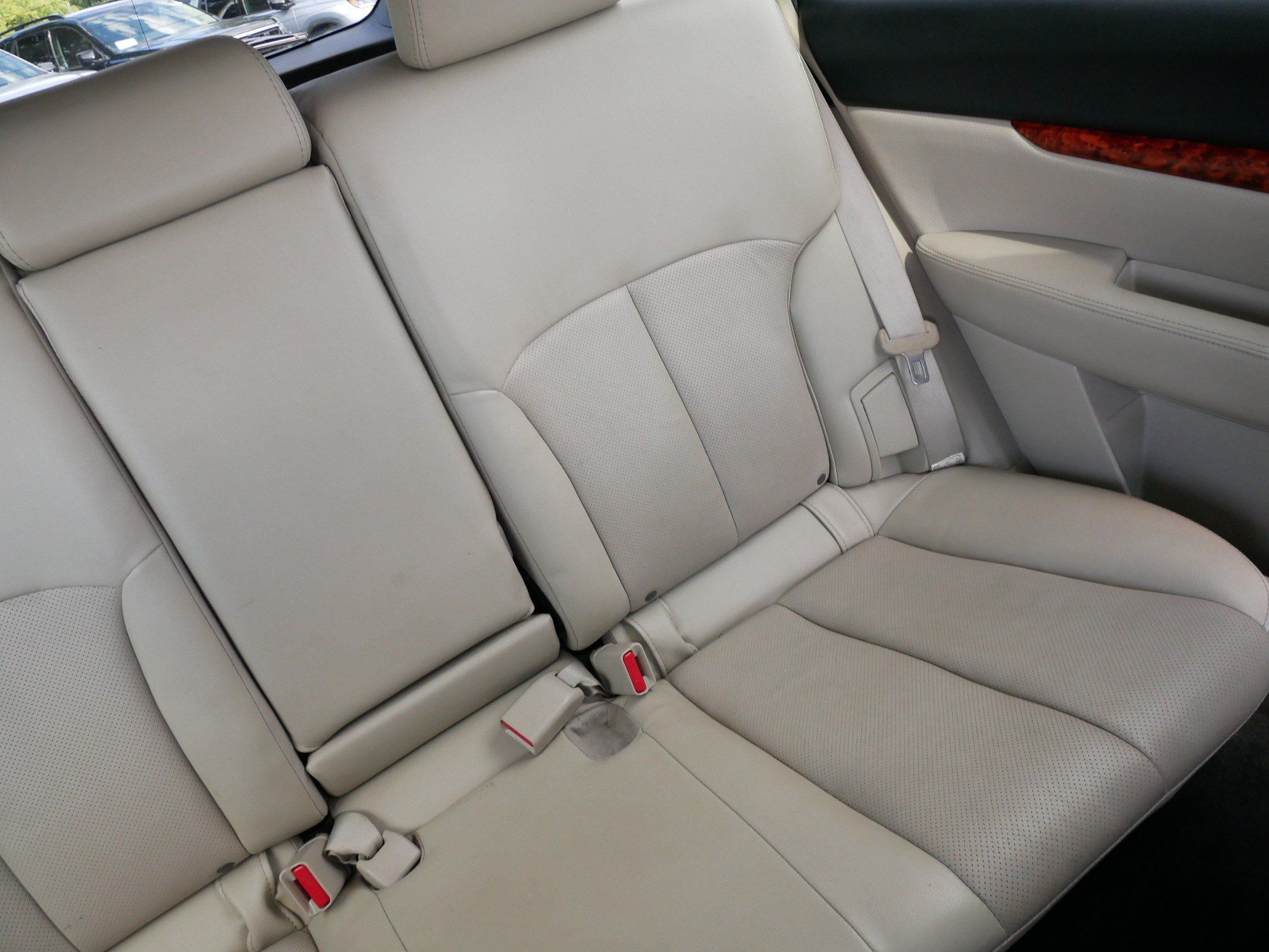 Used 2012 Subaru Outback 2.5i Limited w/ Popular Pkg 1A AWD/4WD image 14