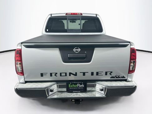 Used 2019 Nissan Frontier SV RWD image 7