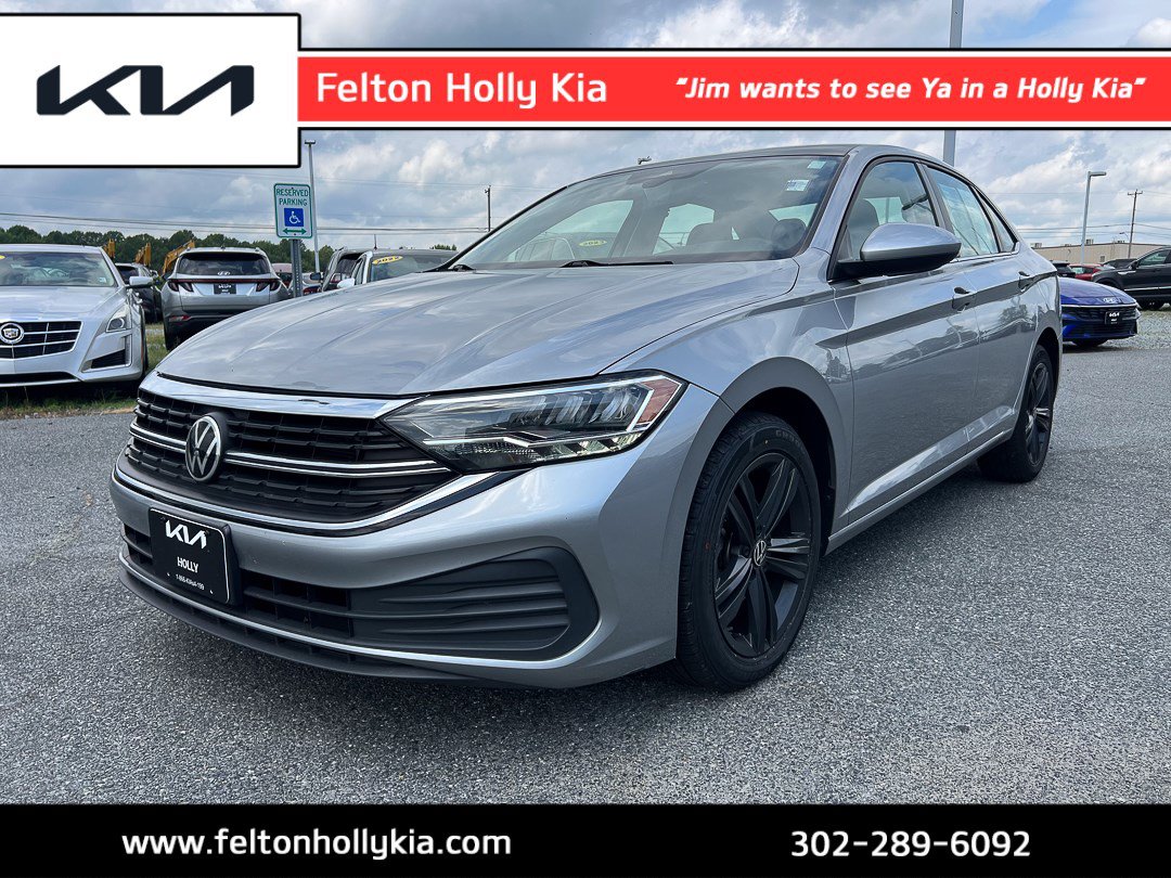 Used 2022 Volkswagen Jetta SE FWD image 1