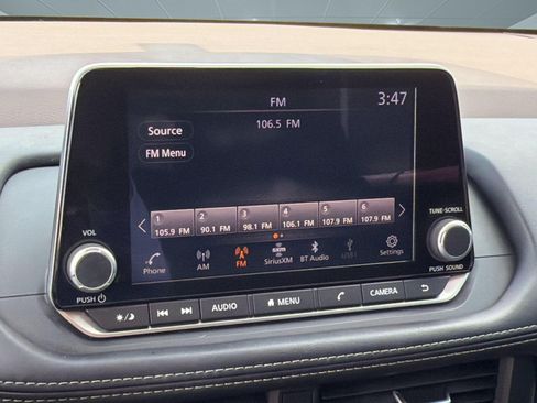 Used 2023 Nissan Rogue SV w/ SV Premium B Package FWD image 20