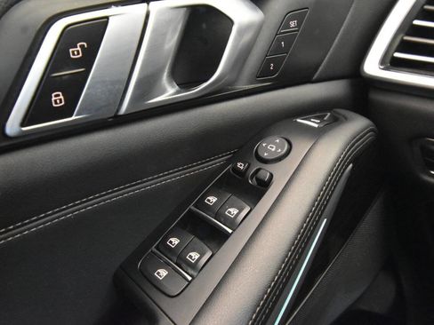 Used 2023 BMW X5 xDrive40i image 30