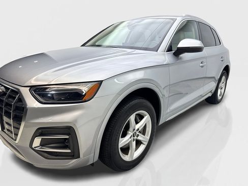 Used 2023 Audi Q5 2.0T Premium w/ Convenience Package AWD/4WD image 11