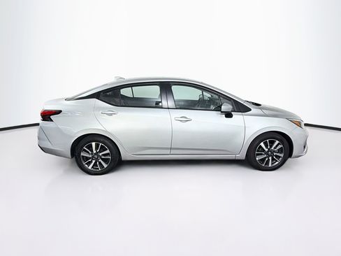 Used 2025 Nissan Versa SV FWD image 10