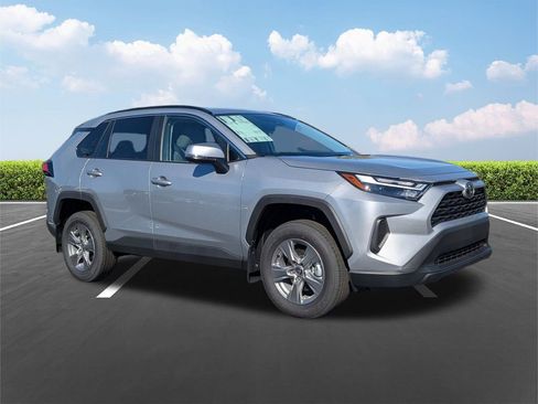 New 2025 Toyota RAV4 XLE w/ Convenience Package image 2