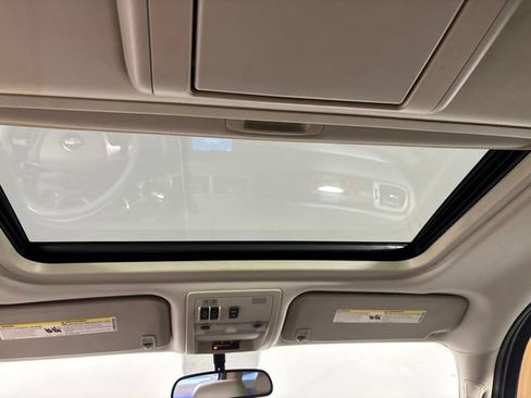 Used 2010 Chevrolet Tahoe LTZ AWD/4WD image 26