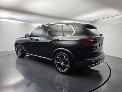 Used 2024 BMW X5 xDrive40i w/ Premium Package AWD/4WD image 6
