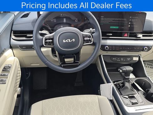 New 2026 Kia Carnival EX FWD image 11