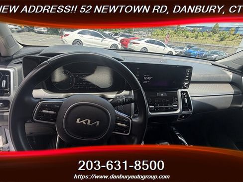 Used 2022 Kia Sorento SX AWD/4WD image 19
