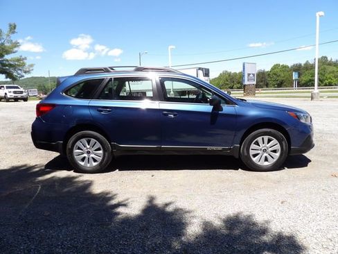 Used 2019 Subaru Outback 2.5i AWD/4WD image 5