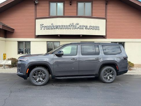 New 2026 Jeep Grand Wagoneer 4WD image 1