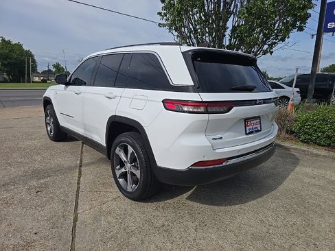 Used 2022 Jeep Grand Cherokee Limited 4xe AWD/4WD image 2