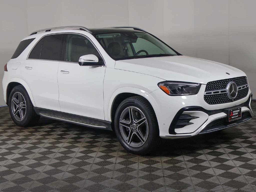 Used 2024 Mercedes-Benz GLE 450 4MATIC w/ AMG Line Exterior image 59