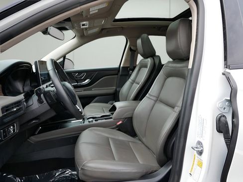 Used 2025 Lincoln Corsair Grand Touring w/ Jet Appearance Package image 10