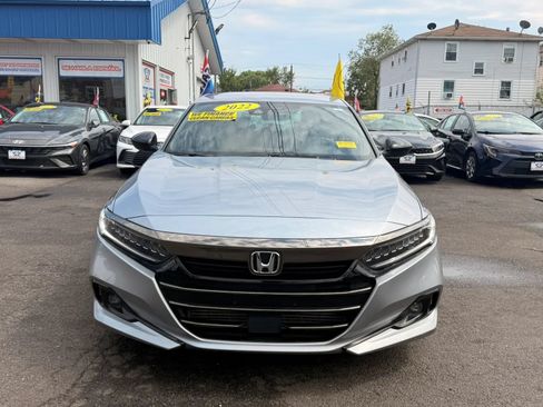 Used 2022 Honda Accord Sport image 3