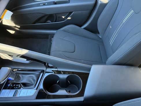 New 2026 Hyundai Elantra Blue image 14