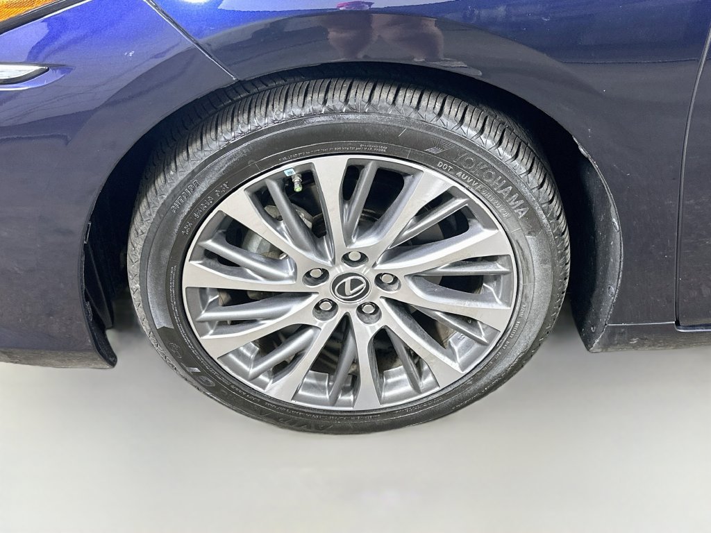 Used 2020 Lexus ES 350 w/ Premium Package FWD image 8