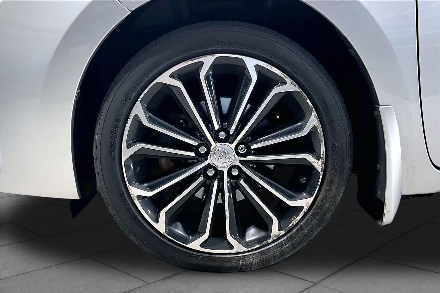 Used 2015 Toyota Corolla S FWD image 11
