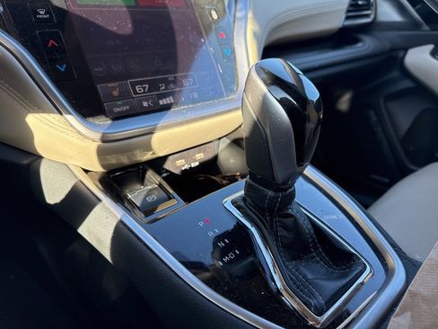 Used 2022 Subaru Outback Limited image 20