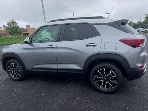 Used 2023 Chevrolet TrailBlazer ACTIV w/ Sun and Liftgate Package AWD/4WD image 6