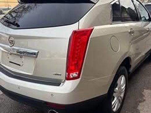 Used 2014 Cadillac SRX Luxury AWD/4WD image 7
