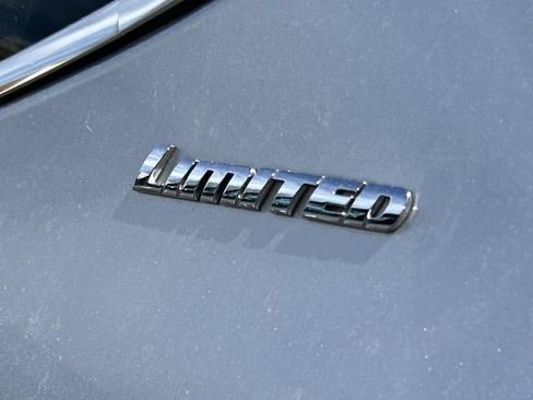 Used 2022 Toyota Tundra Limited image 7