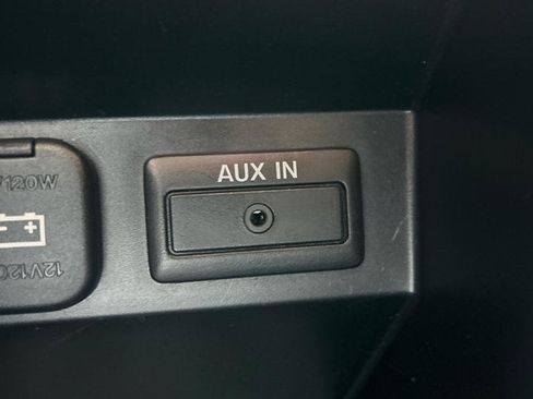 Used 2011 MAZDA MAZDA3 i Touring FWD image 21