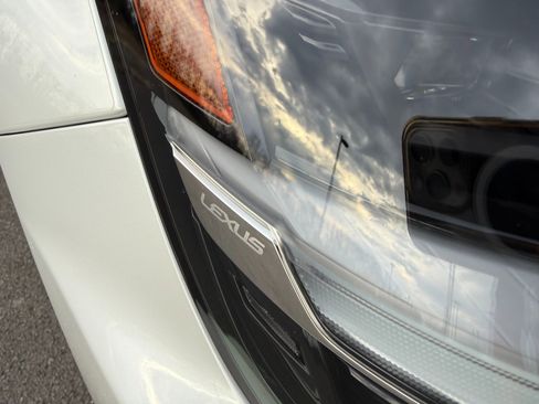 Used 2025 Lexus LX 600 4WD w/ Luxury Package image 9