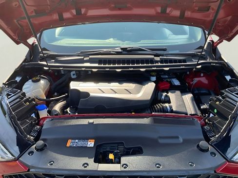 Used 2019 Ford Edge ST w/ Equipment Group 401A AWD/4WD image 9