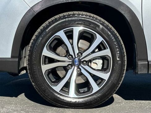 Used 2021 Subaru Forester Limited image 26