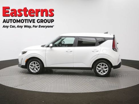Used 2024 Kia Soul LX w/ Option Group 015 FWD image 58