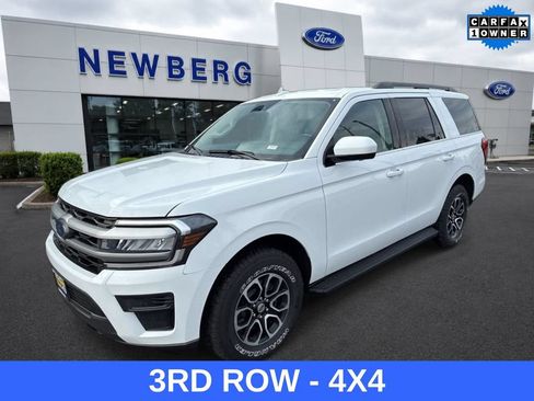 Used 2023 Ford Expedition XLT AWD/4WD image 1