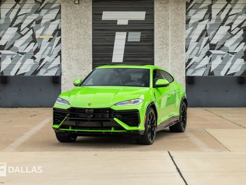 Used 2025 Lamborghini Urus Performante AWD/4WD image 5