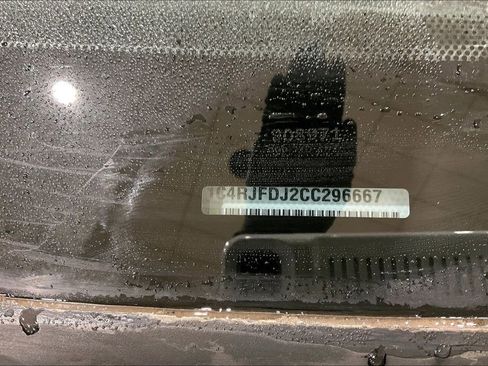 Used 2012 Jeep Grand Cherokee SRT8 w/ Luxury Group II image 34