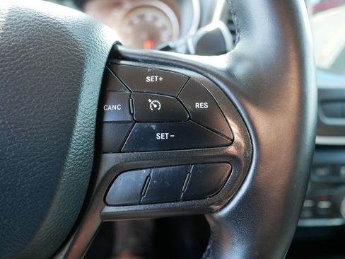 Used 2020 Jeep Cherokee Trailhawk w/ Cold Weather Group AWD/4WD image 29