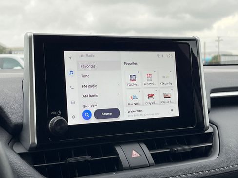 Used 2025 Toyota RAV4 XLE image 21