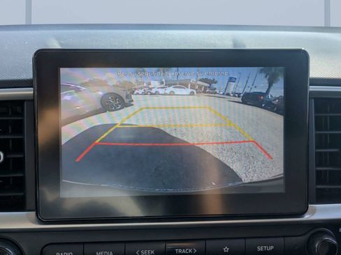 Used 2020 Hyundai Venue SE FWD image 20