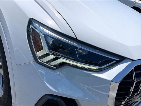 Used 2020 Audi Q3 2.0T Premium Plus w/ Premium Plus Package AWD/4WD image 32