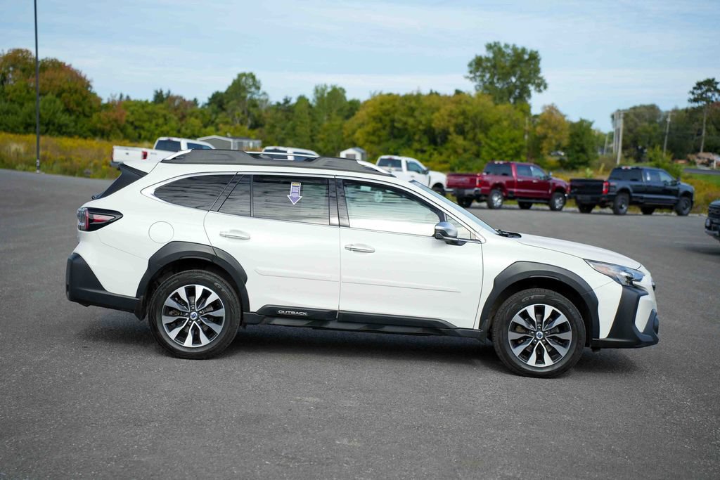 Used 2023 Subaru Outback Touring XT AWD/4WD image 4