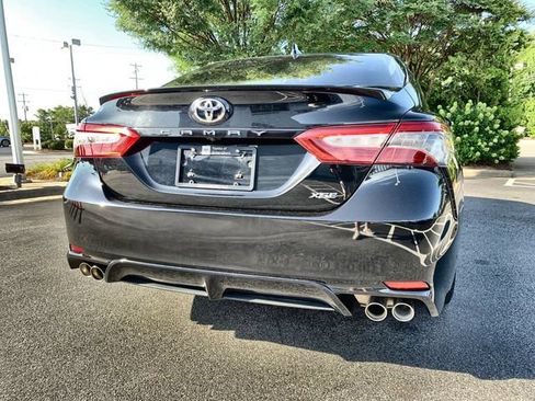 Used 2019 Toyota Camry XSE FWD image 7