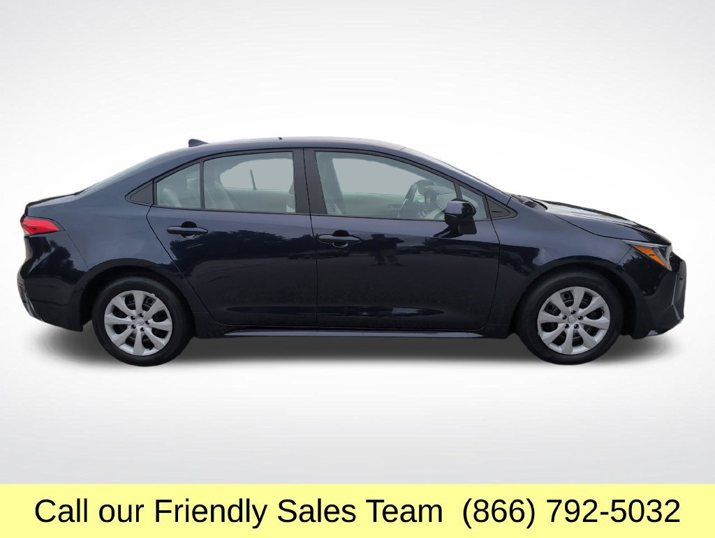 Used 2025 Toyota Corolla LE FWD image 7