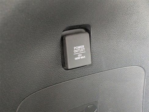 Used 2022 Honda Pilot Sport image 14