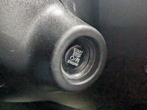 Used 2025 RAM ProMaster 2500 w/ Convenience Group FWD image 15